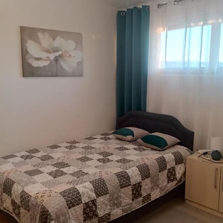 Apartments In Bar City Center ภายนอก รูปภาพ